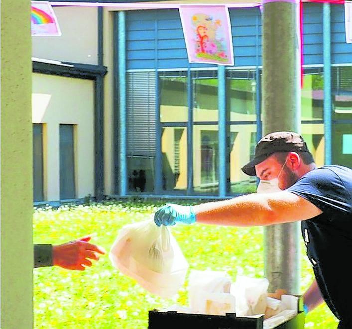Da Emil Banca 15mila euro per la Caritas reggiana