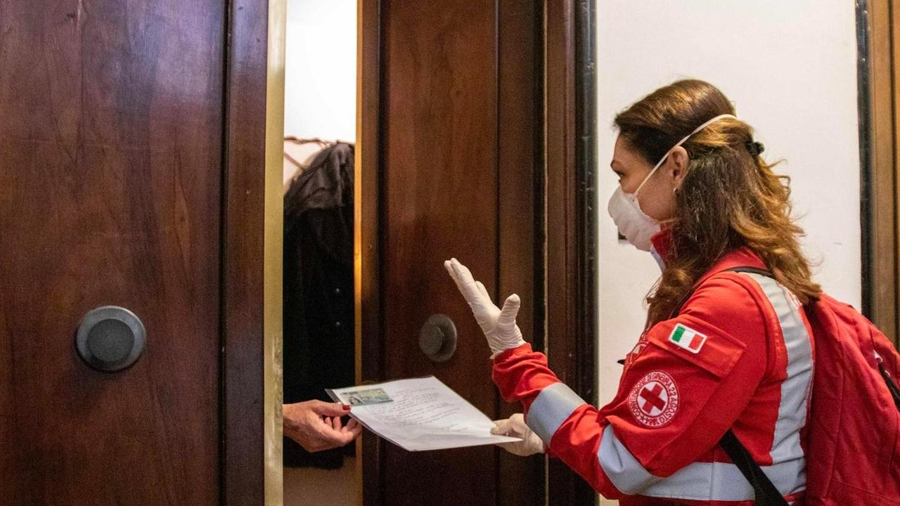 Solidarietà a Monti: «Aiutiamo chi ha bisogno»