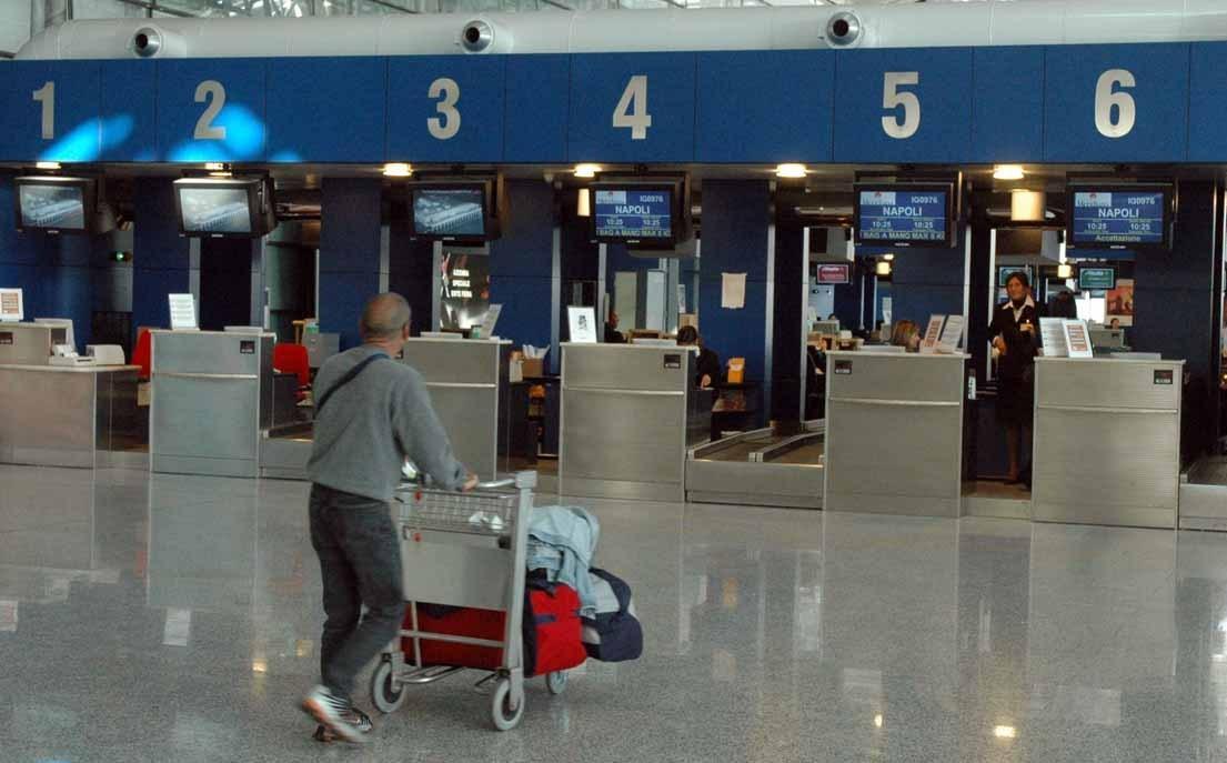 Volo per Roma annullato: l'odissea di una cardiopatica sassarese