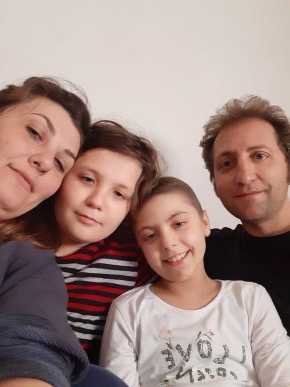 Francesca e Alessandro Grippa con i figli Lorenzo, 11 anni, e Milena, 8 anni