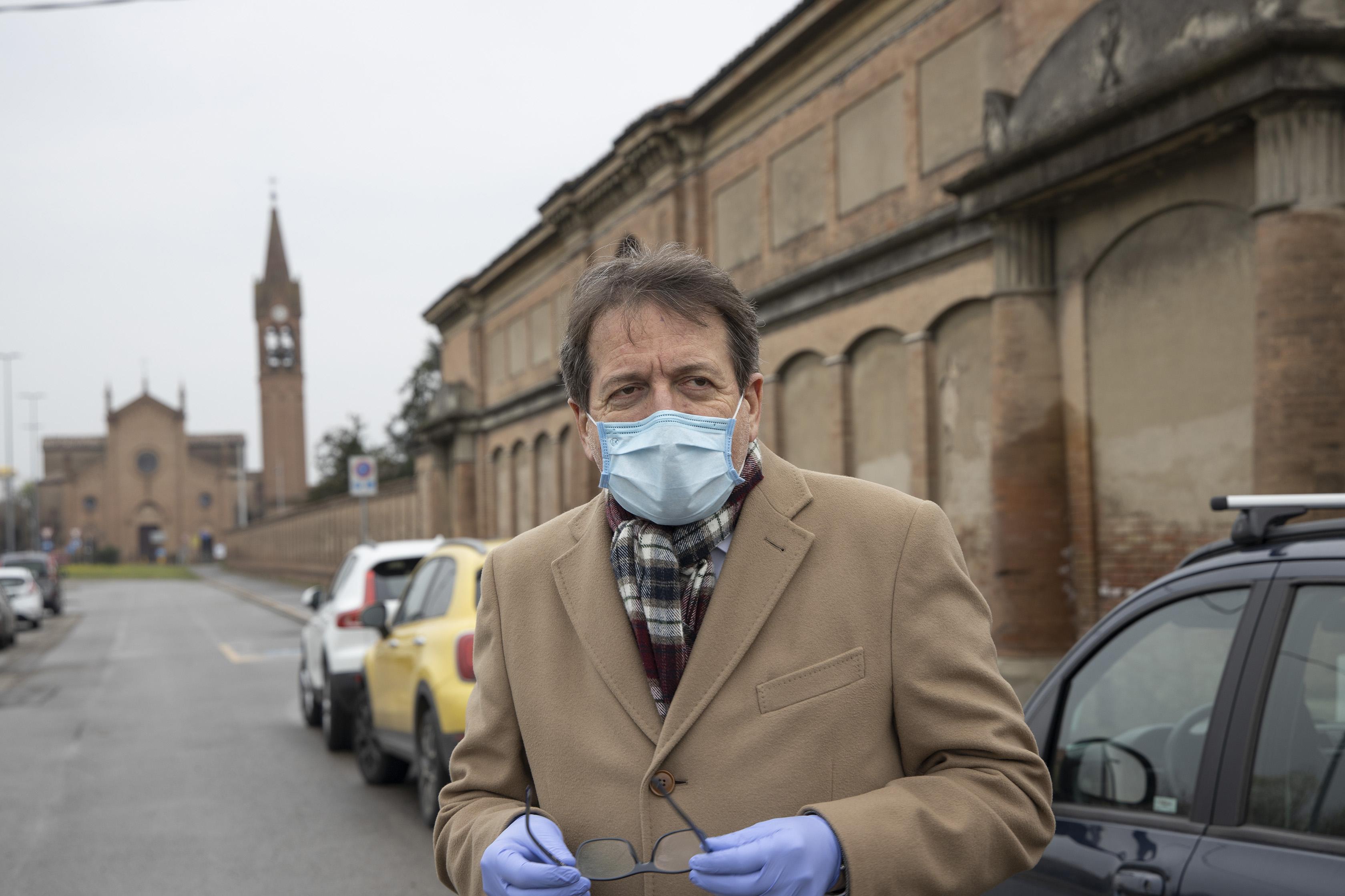 Modena. Muzzarelli vuole ripartire: «Più test e mascherine e meno burocrazia» 