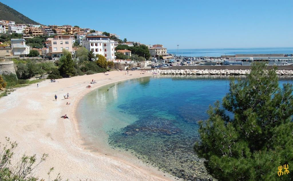 Una spiaggia di Cala Gonone