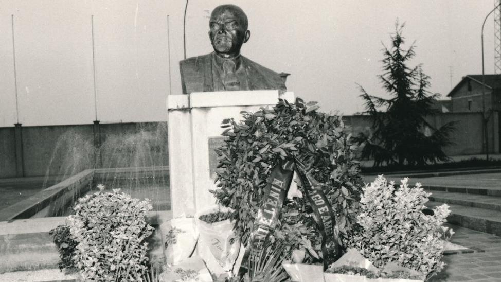 A Cavriago il busto di Lenin festeggia 50 anni di storia