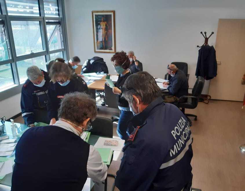 Buoni alimentari verso l’esaurimento: un piano per le donazioni 