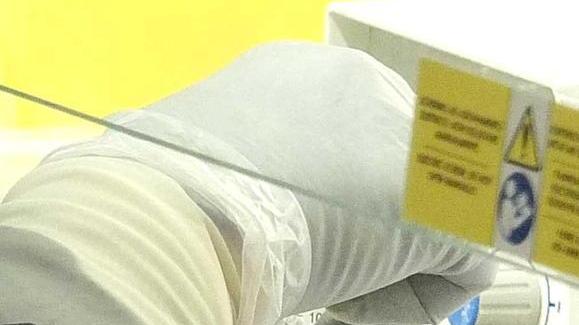 «Fanno i tamponi senza dirci l’esito»