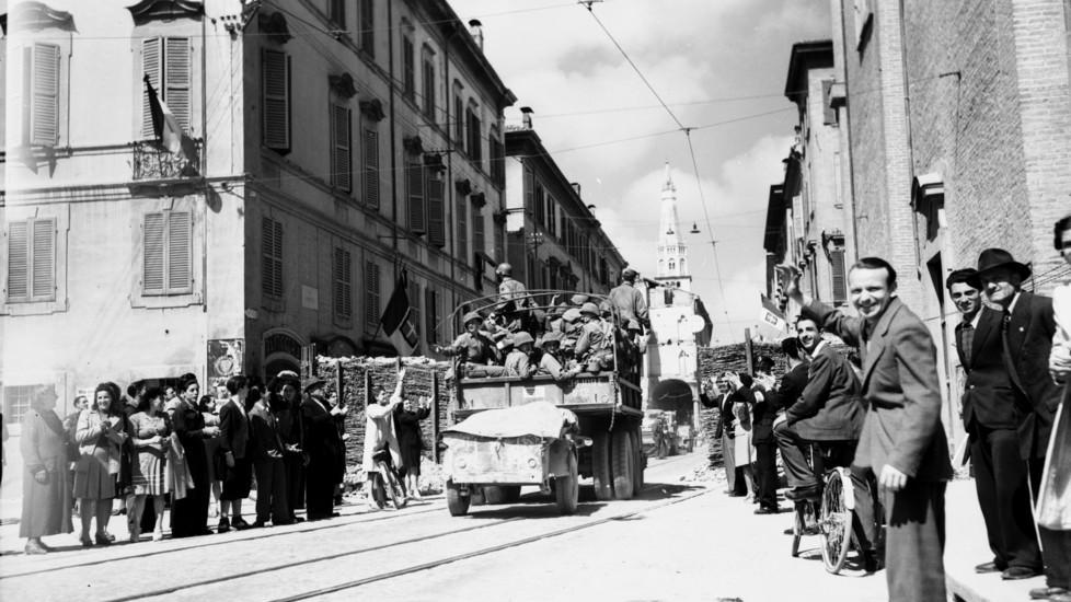 Modena La Liberazione si festeggia con il pc