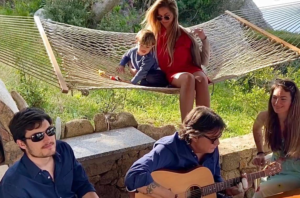 La famiglia De André in quarantena a Portobello di Gallura