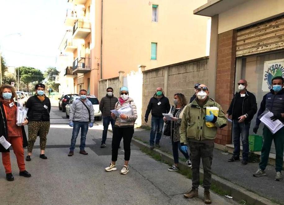 Un esercito di volontari in aiuto delle famiglie 