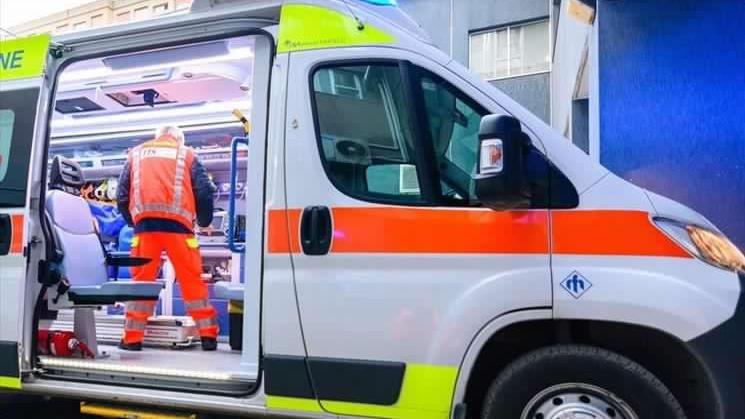 Muore in casa a 63 anni stroncato da un malore