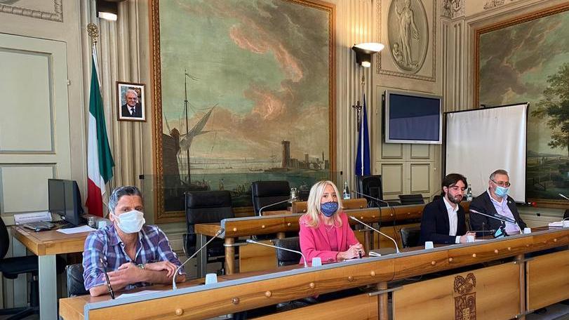 Le maglie del Centenario all’asta (e già aggiudicate) per finanziare la lotta al virus