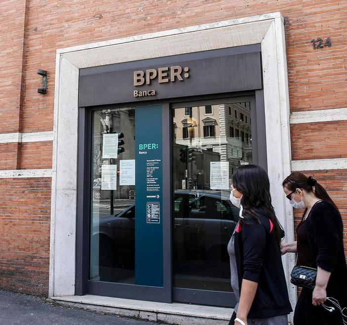 Ferrara, anticipi Cig, prestiti e moratorie sui mutui. Il d-day delle banche 