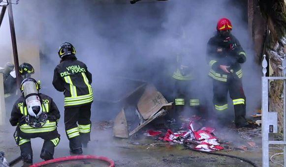 Camatte, garage di una casa a fuoco per un cortocircuito