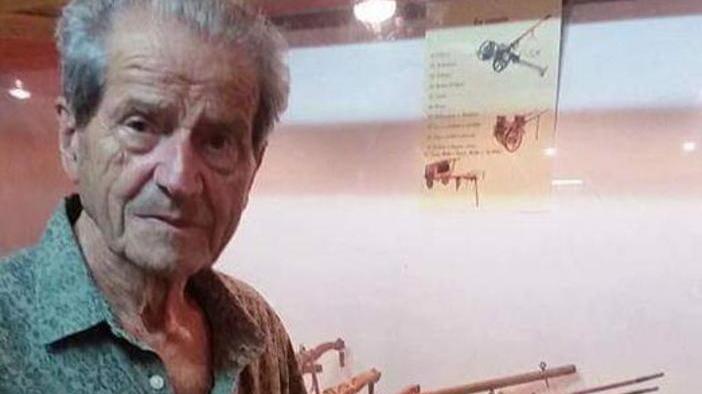 Addio Antonio, artigiano-artista dei piccoli capolavori in legno