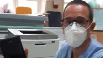 Progetto “Stiamo vicini” Pazienti e familiari comunicano con i tablet