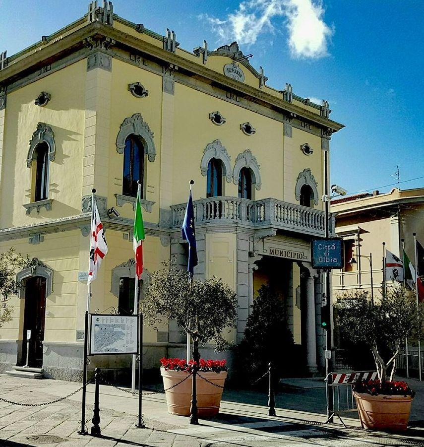 Aiuti alle famiglie in difficoltà: scadenza alle 13 di oggi