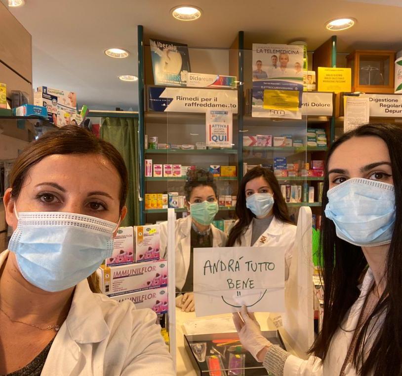Mascherine, prezzi alle stelle i farmacisti: non è colpa nostra 