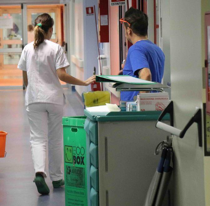 «Case di riposo modenesi, 120 decessi» Il virus entra anche a Villa Igea