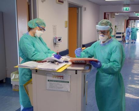 Coronavirus, giornata nera in Sardegna: sette morti