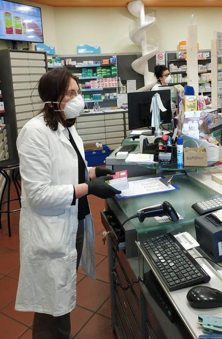 Mascherine a 1 euro nelle farmacie dell’Afm
