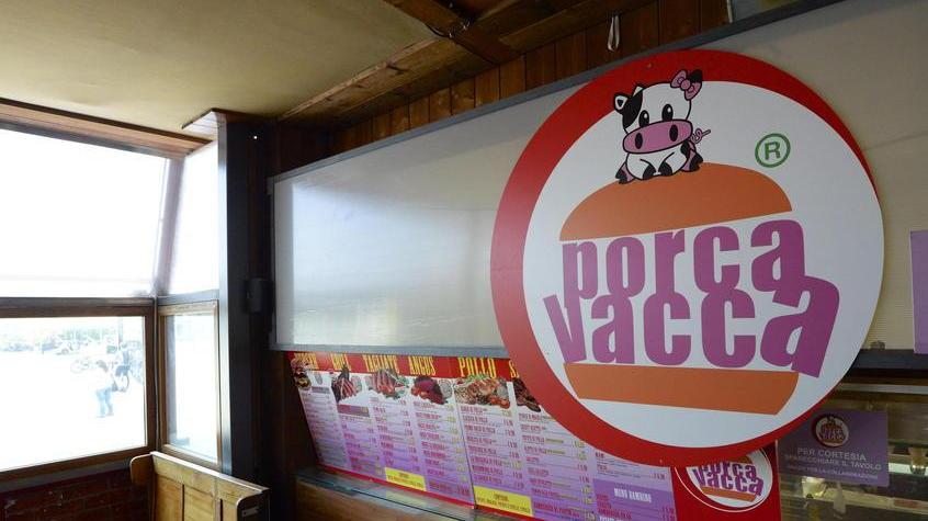 L’imprenditore del Porca Vacca: «Se è così, si fa prima a restare chiusi»