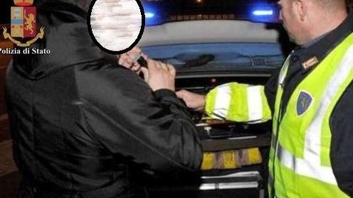 In auto senza motivo e dopo aver bevuto Denunciato e multato