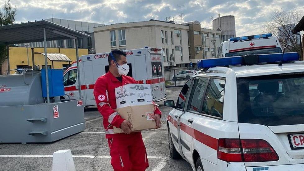 Spesa, farmaci, assistenza Croce rossa a tutto campo