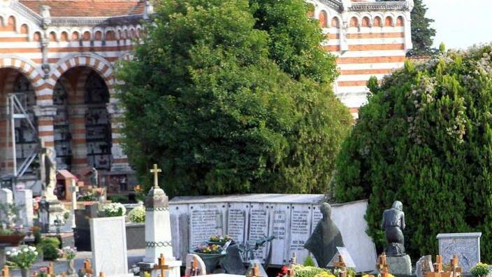 Cimiteri aperti da lunedì per tre giorni alla settimana