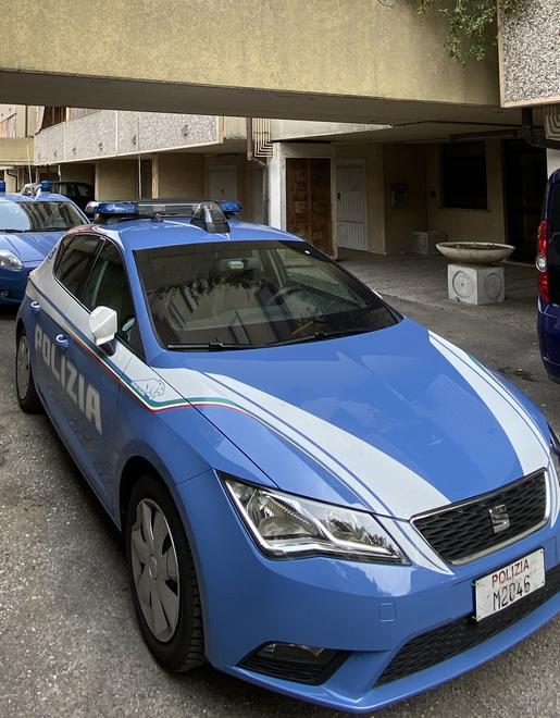 Lui ruba, lei rivende la merce due persone finiscono nei guai 