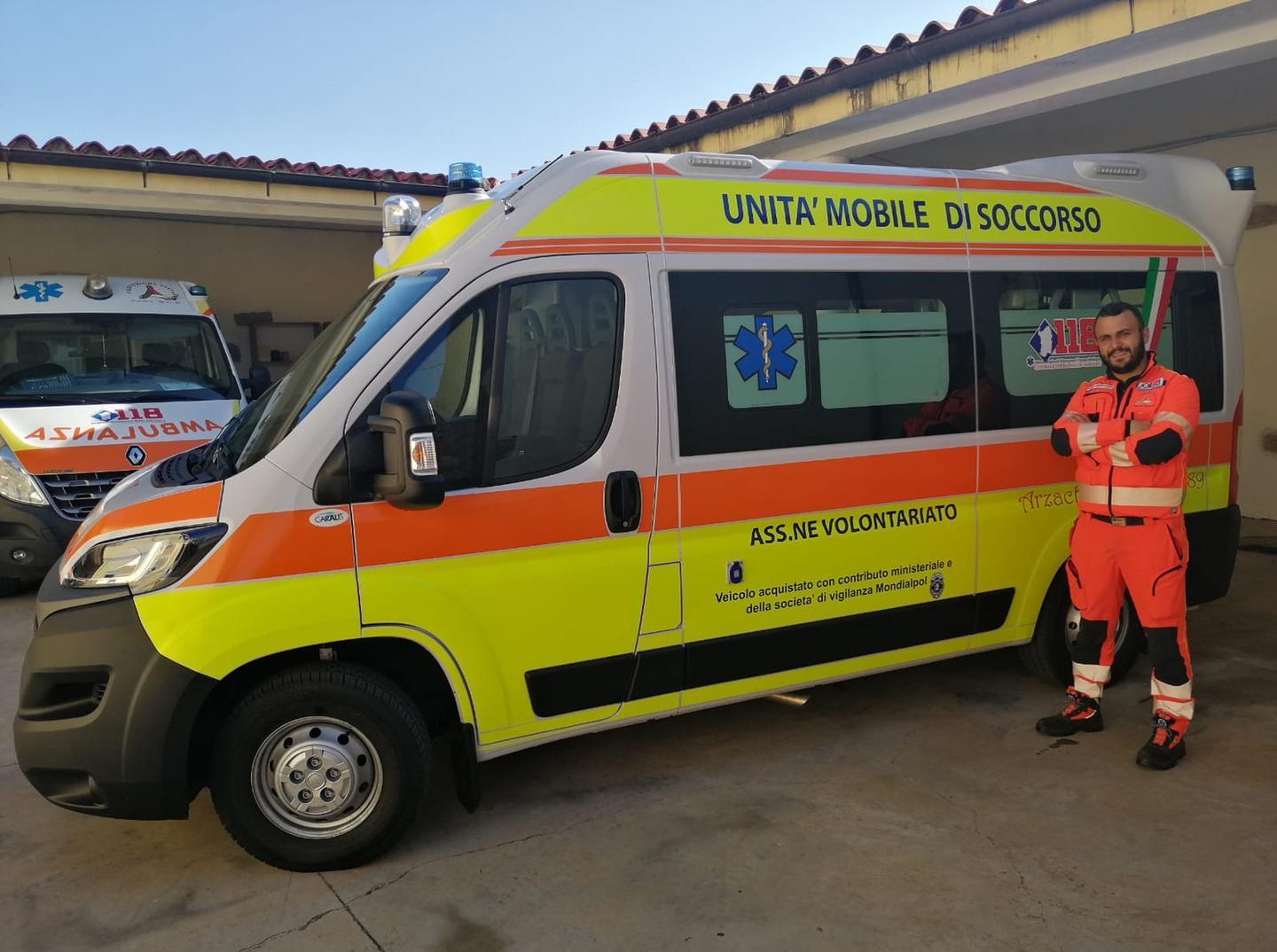Due nuove ambulanze grazie al cuore dei privati 