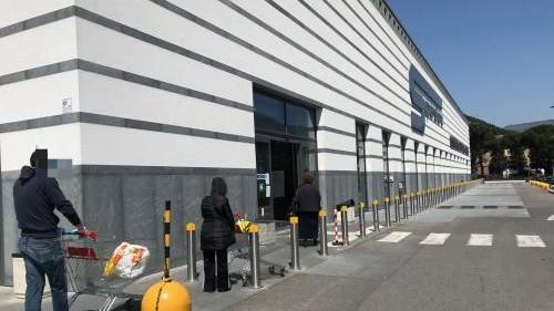 Pochissima coda ieri all'Esselunga di viale Galilei