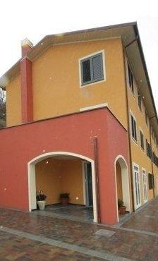 «Svelato il buco nero delle Rsa apuane Ora serve mappatura caso per caso»