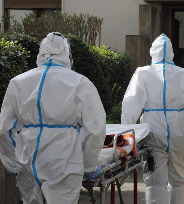 Il Covid uccide due anziani Erano ospiti in case di riposo 