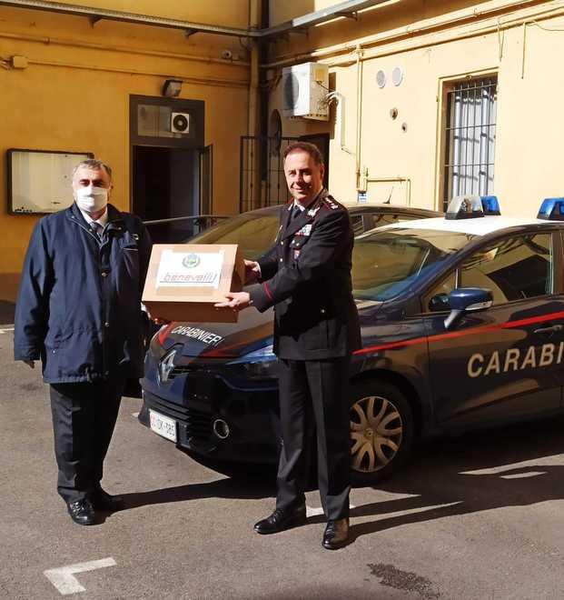 Dall’azienda Benevelli 400 mascherine in dono al comando carabinieri