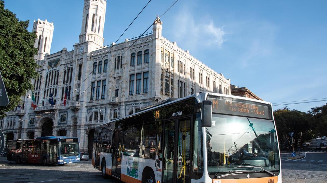 Coronavirus, Cagliari: bus del Ctm garantiti il 25 aprile e il primo maggio
