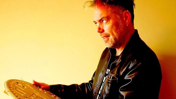 “La Musica delle Tenebre”: Caselli e la dedica a Giani Luporini