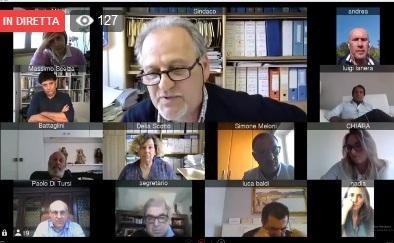Bilancio di previsione, il via in streaming «Un milione di euro per aiutare le famiglie» 