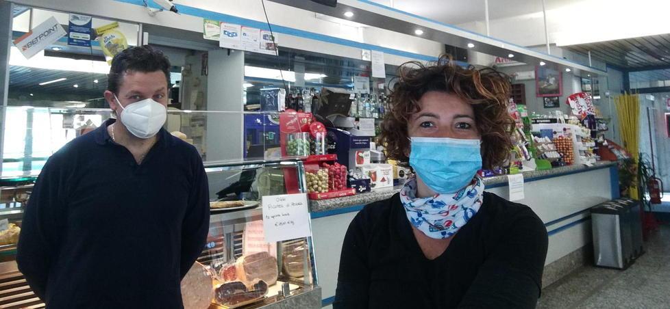 Bar si trasforma in bottega per le consegne a domicilio 