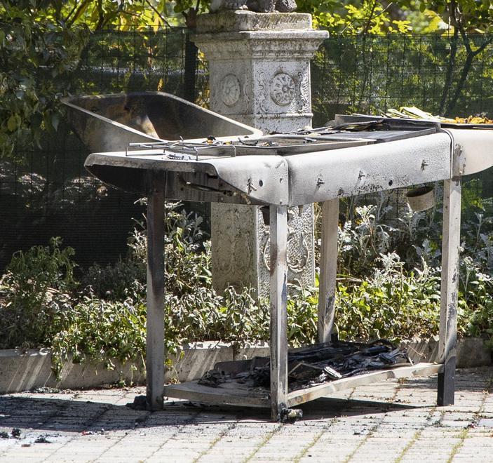 Modena. “Esplode” barbecue a gas della grigliata in giardino: giovane resta ustionato 
