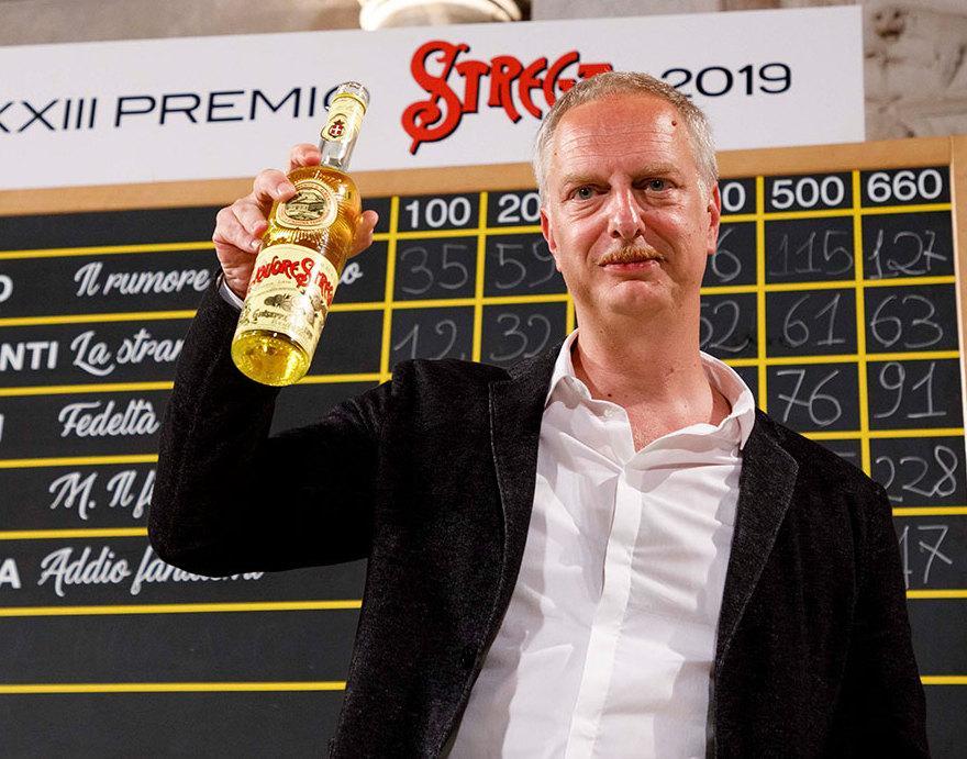 Premio Strega on line per rilanciare la filiera dell’editoria