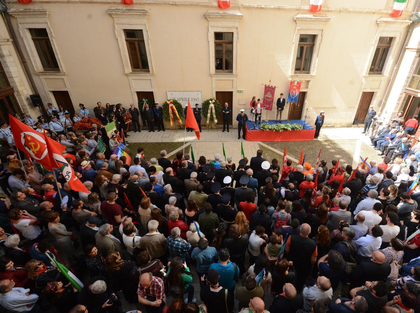 Un 25 aprile in forma ristretta L’Anpi: alle 15 tricolore ai balconi