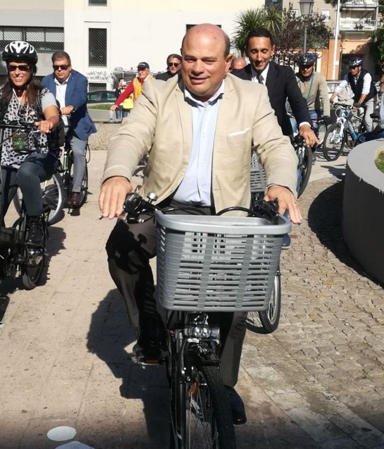 L’ex sindaco difende l’idea di sostenibilità