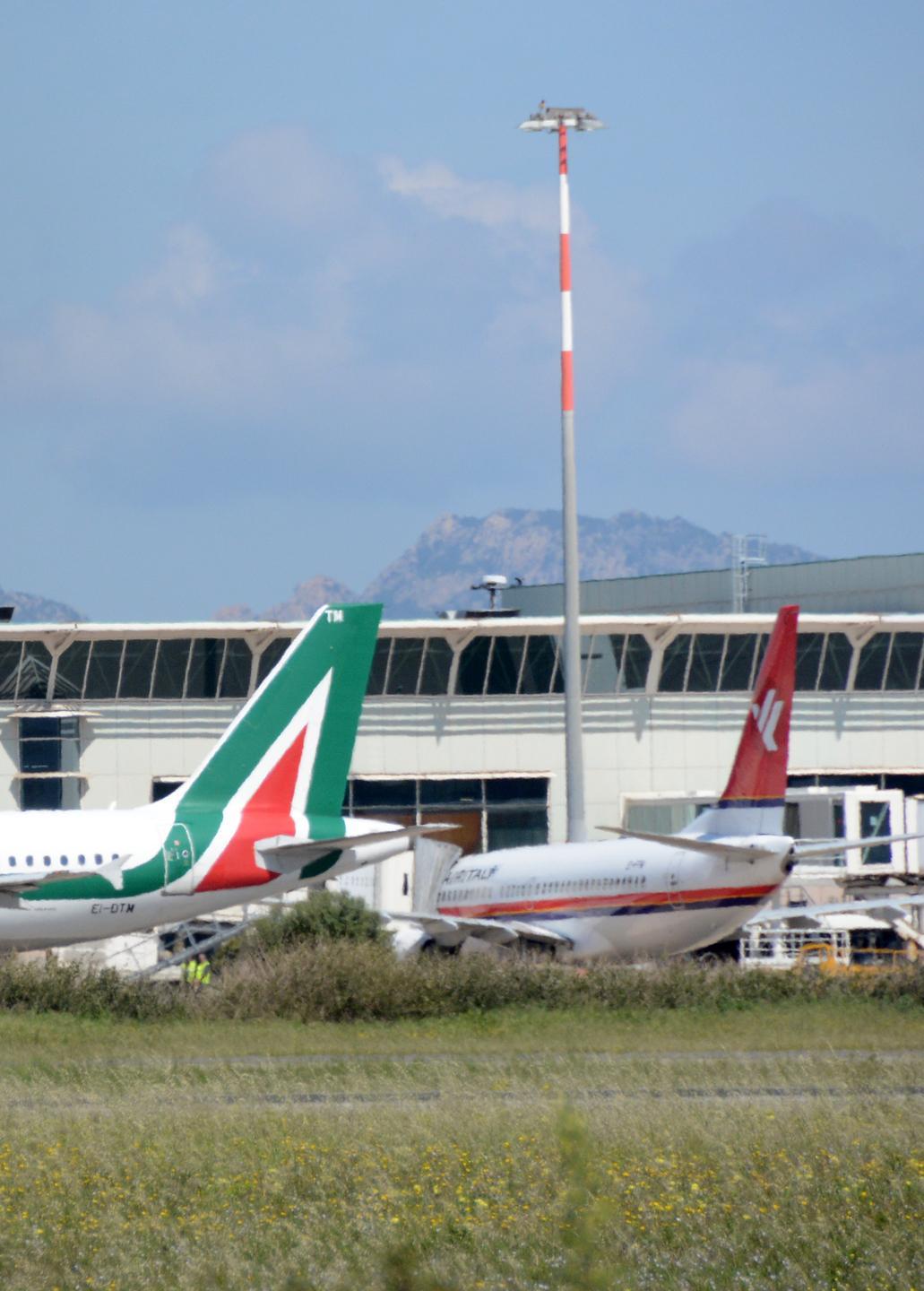 TUTTI A TERRA