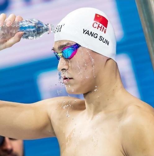 Il cinese Sun Yang si allena di nascosto con la nazionale ma è squalificato per doping 