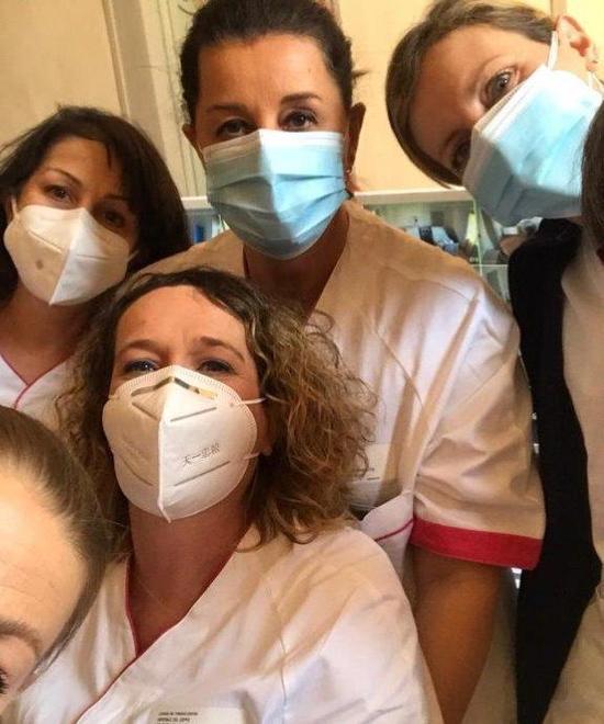 Raccolte in un libro di medicina narrativa le emozioni degli infermieri in prima linea 