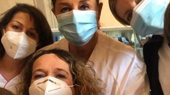 Raccolte in un libro di medicina narrativa le emozioni degli infermieri in prima linea