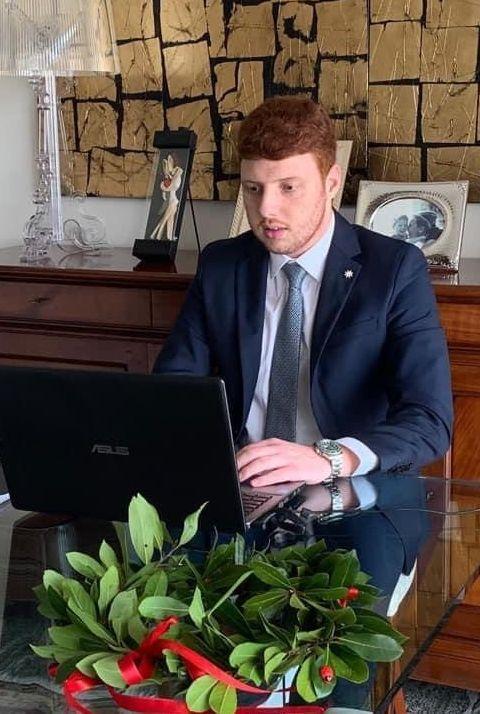 Laurea online per Gabriele: «Strano ma anche soddisfacente»