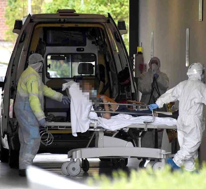 Undici positivi in più a Massa-Carrara, il totale sale a 910. Nessun deceduto 
