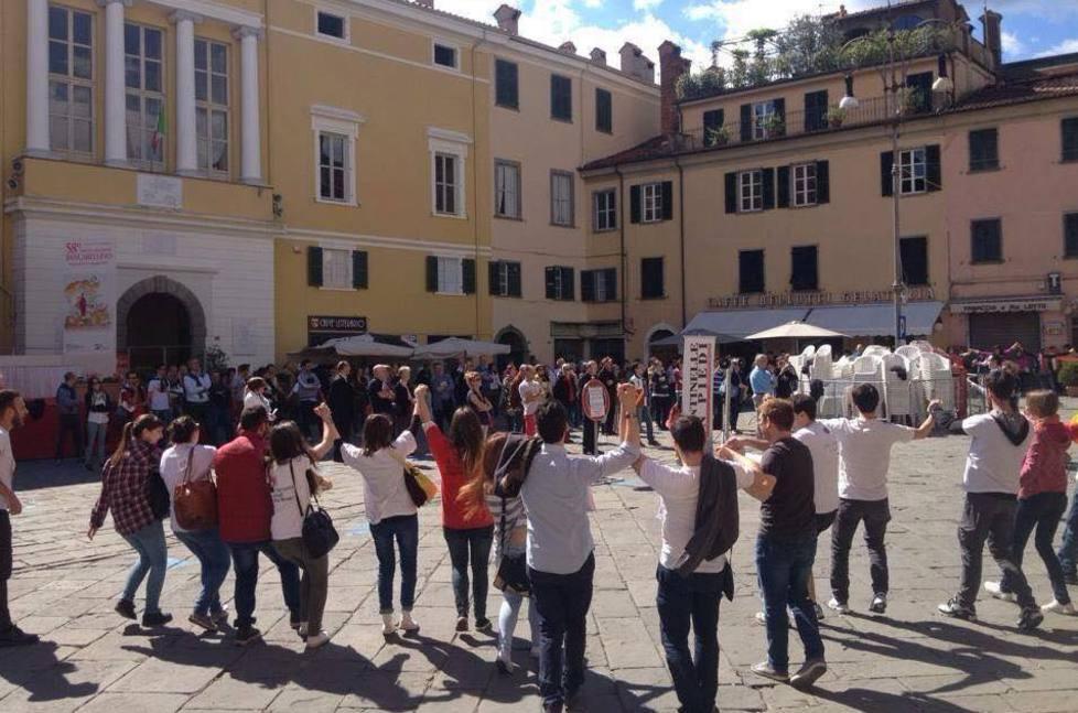 Achtung! In virtuale Costituzione a tappe 