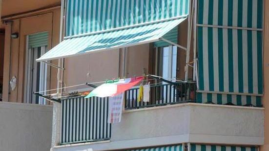 La città festeggia la Liberazione con le bandiere e “Bella Ciao”