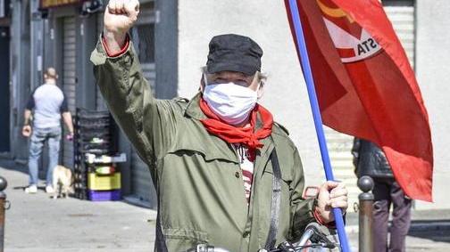 Il 25 Aprile non cade nel dimenticatoio La strana cerimonia con la mascherina